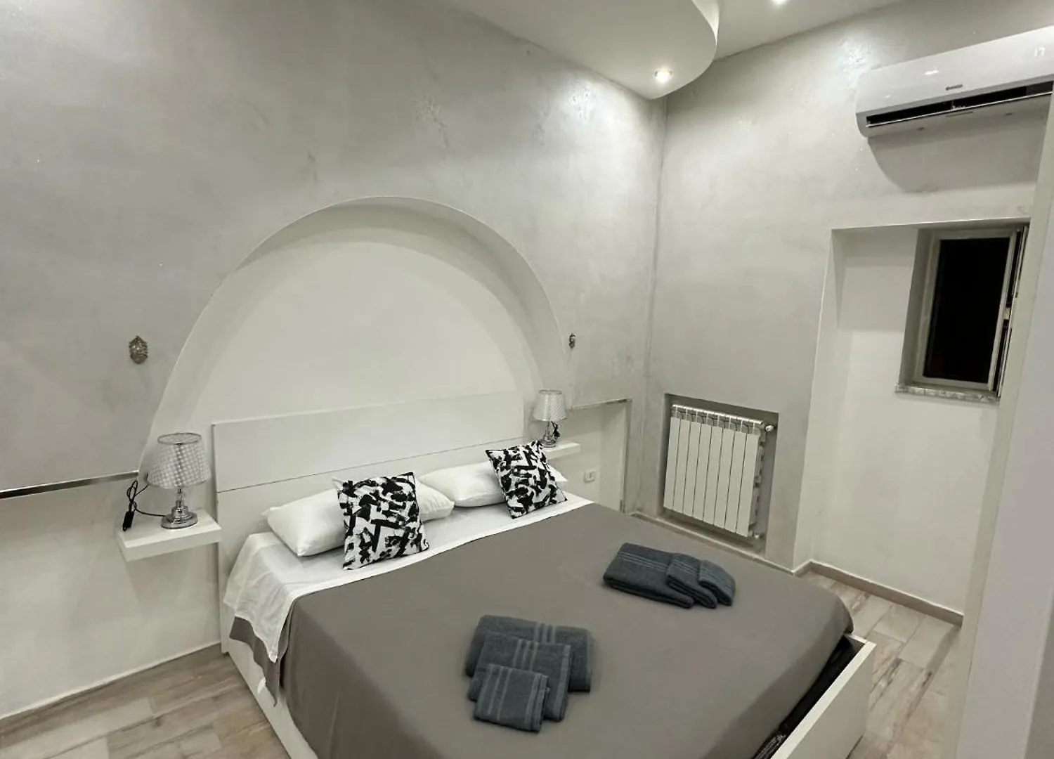 Un Passo Da Dante Apartment Naples